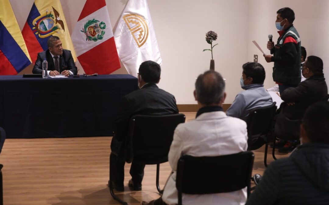 Parlamentario andino Arce invocó resolver huelga minera en Oyón