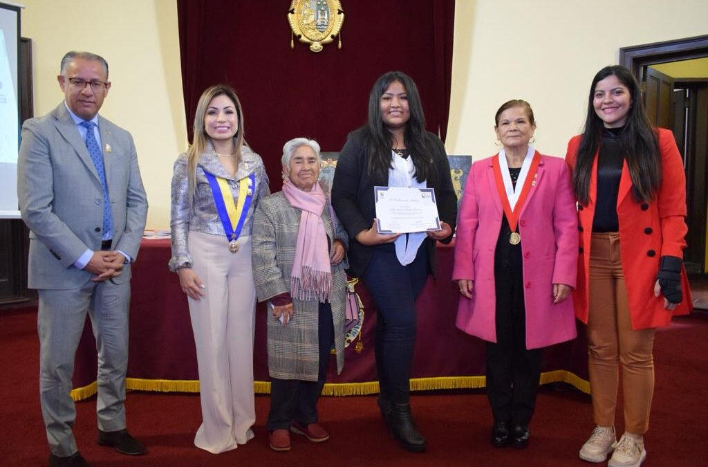 Convenio con Parlamento Andino promueve pasantías profesionales, investigación y publicaciones conjuntas