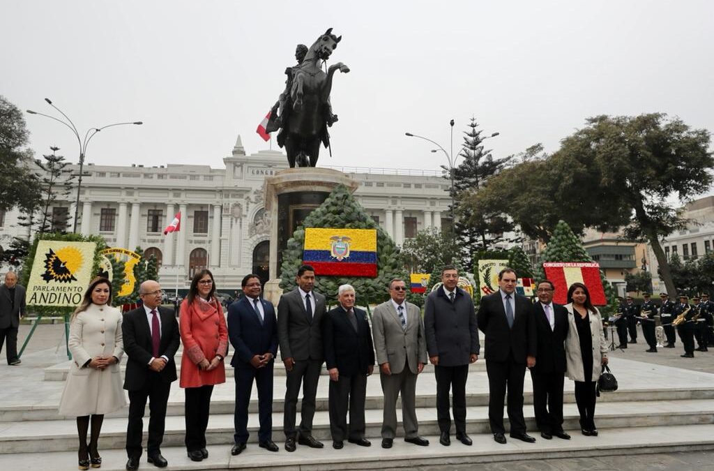 Congreso de la República rindió homenaje a Ecuador