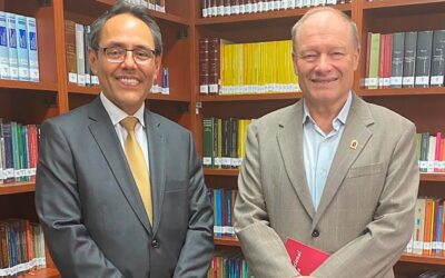 Vicepresidente del Parlamento Andino se reunió con director del CEC